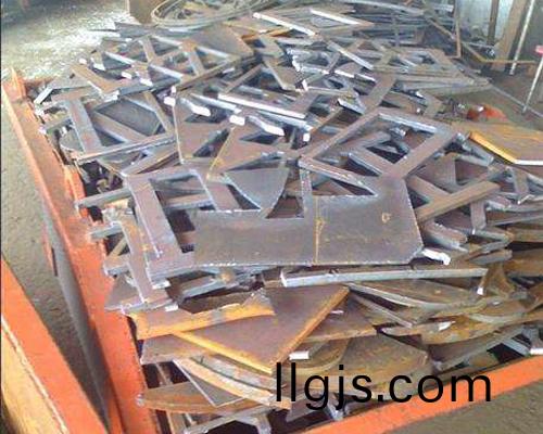廢(fei)舊鋼材迴(hui)收